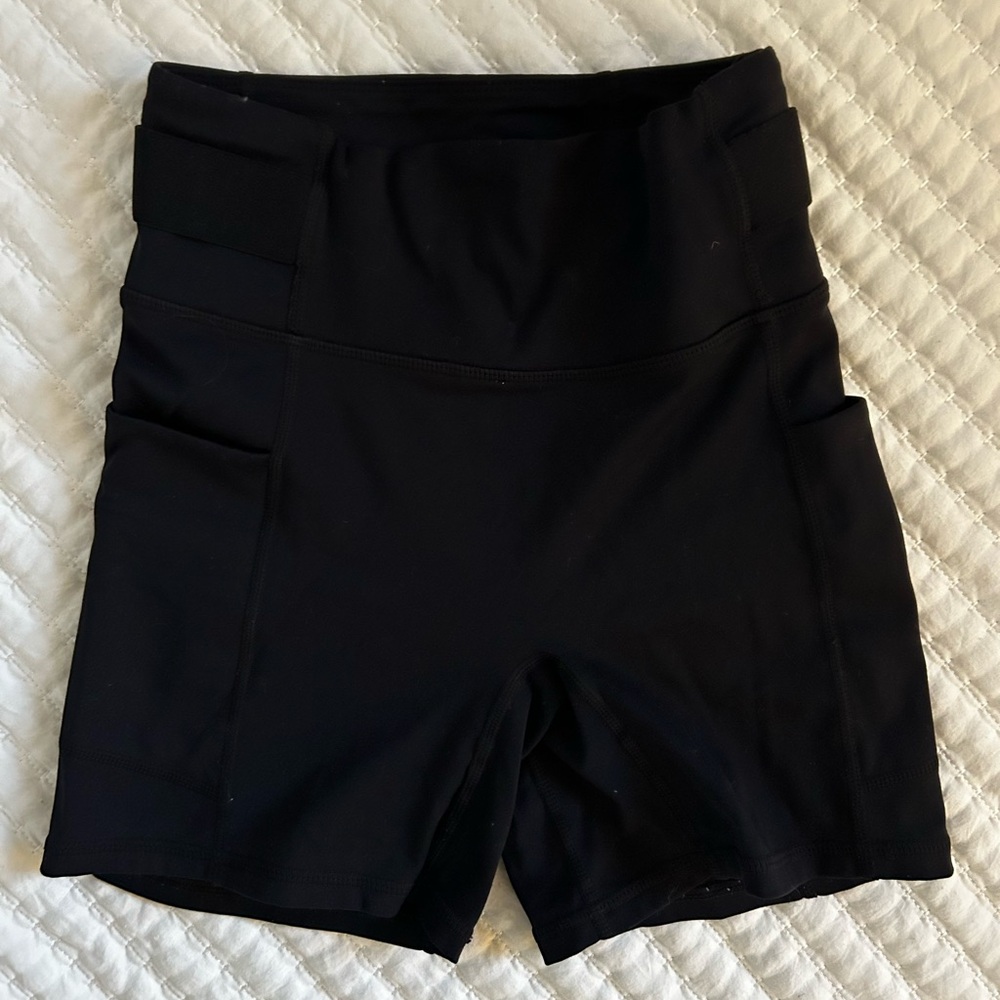 Women’s XXS Black Fabletics Biker Shorts